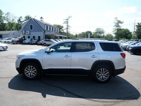 Used 2019 GMC Acadia SLE w/ GMC Pro Grade Package AWD/4WD image 7