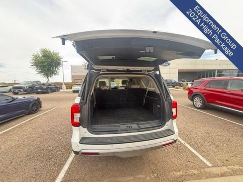 Used 2024 Ford Expedition Max XLT AWD/4WD image 8