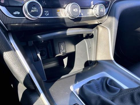 Used 2019 Honda Accord Sport image 28