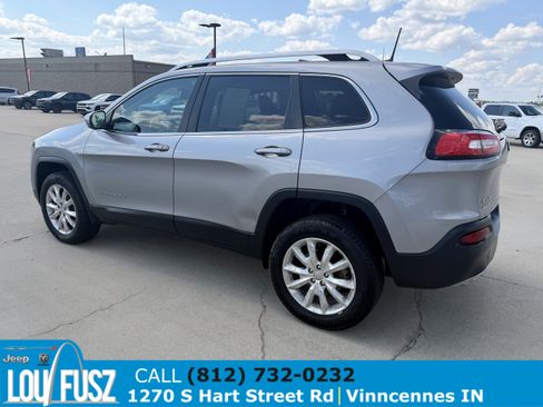 Used 2016 Jeep Cherokee Limited AWD/4WD image 5