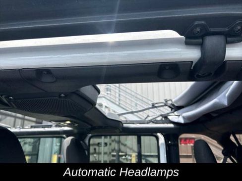 Certified 2022 Jeep Wrangler Unlimited Sport AWD/4WD image 32