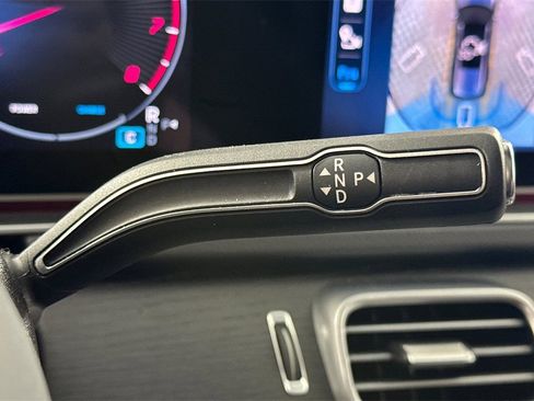 Used 2025 Mercedes-Benz GLS 450 4MATIC image 24