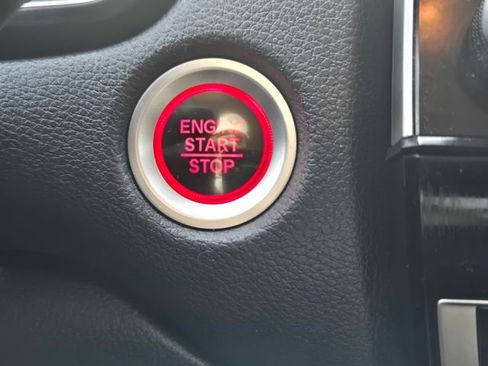 Used 2018 Honda CR-V EX image 19