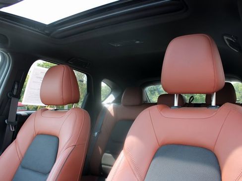 Used 2024 MAZDA CX-5 Carbon Edition image 16