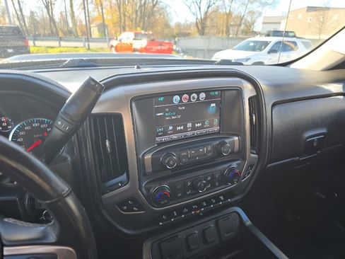 Used 2018 GMC Sierra 2500 Denali image 25