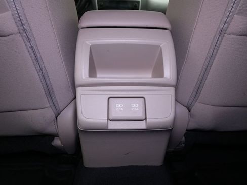 Used 2019 Subaru Outback 2.5i Premium AWD/4WD image 18