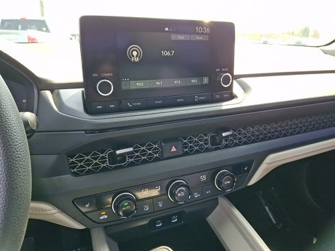 Used 2023 Honda Accord EX image 19