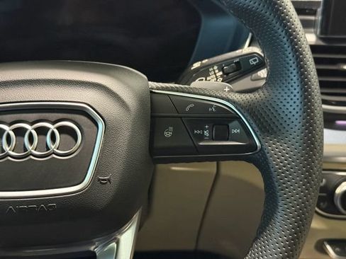 Used 2025 Audi Q5 2.0T Premium Plus w/ Premium Plus Package AWD/4WD image 13