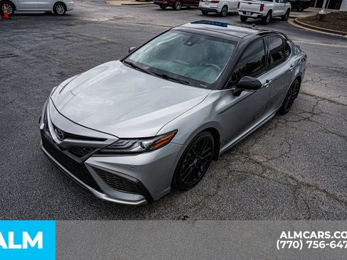 Used 2021 Toyota Camry XSE w/ Navigation Package FWD image 19