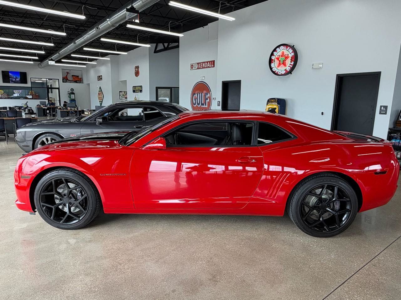 Used 2011 Chevrolet Camaro SS w/ RS Package RWD image 4