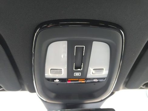 Certified 2023 Volvo XC60 B6 Ultimate w/ Protection Package Premier image 37