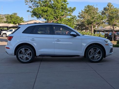 Used 2019 Audi Q5 2.0T Premium Plus w/ Premium Plus Package AWD/4WD image 4