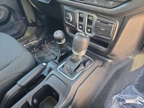 New 2026 Jeep Wrangler Sport AWD/4WD image 31