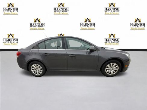 Used 2011 Chevrolet Cruze LT FWD image 7