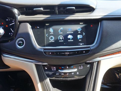 Used 2017 Cadillac XT5 Luxury w/ Driver Awareness Package AWD/4WD image 31