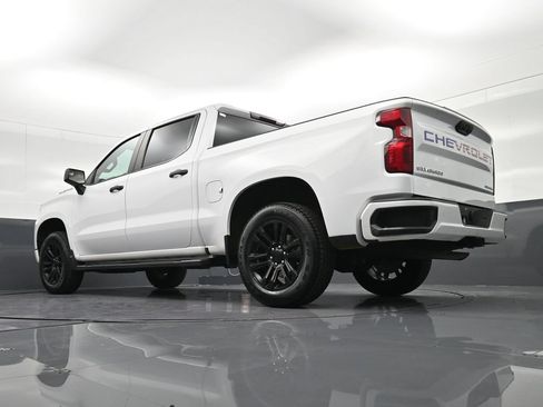 Used 2023 Chevrolet Silverado 1500 Custom RWD image 24