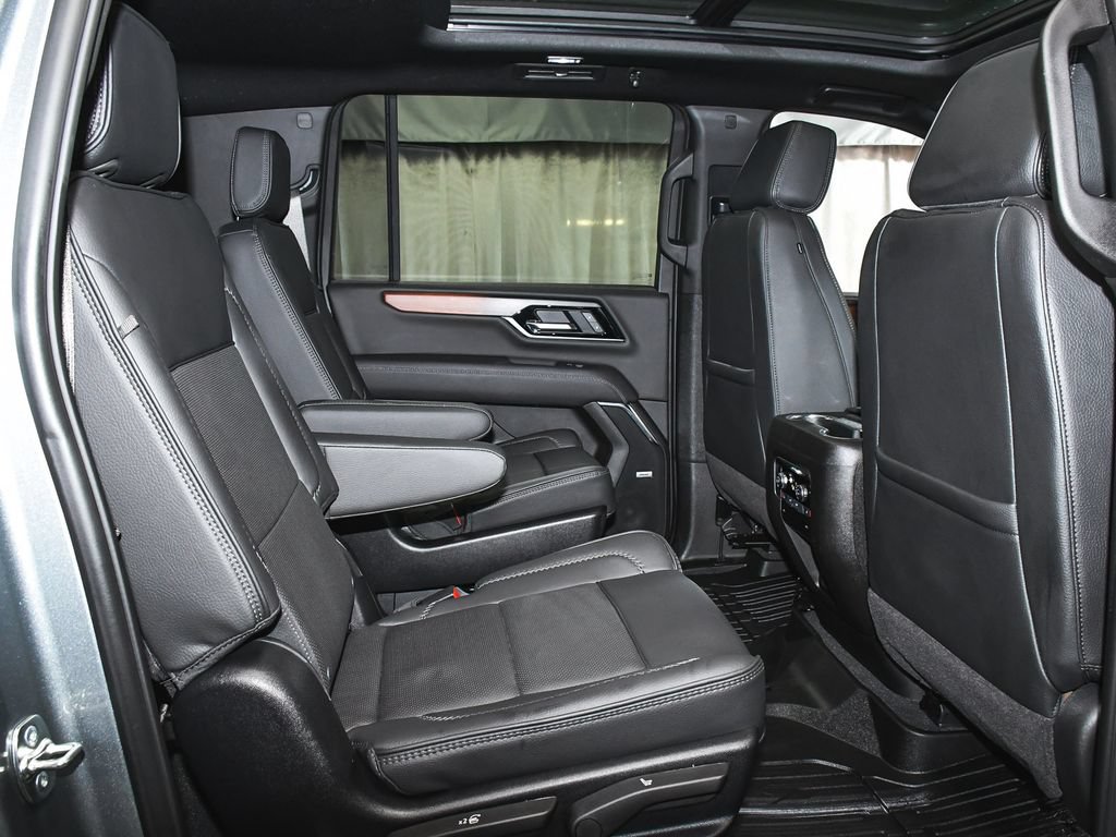 Used 2026 GMC Yukon XL Denali w/ Sun & Power Step Package AWD/4WD image 49