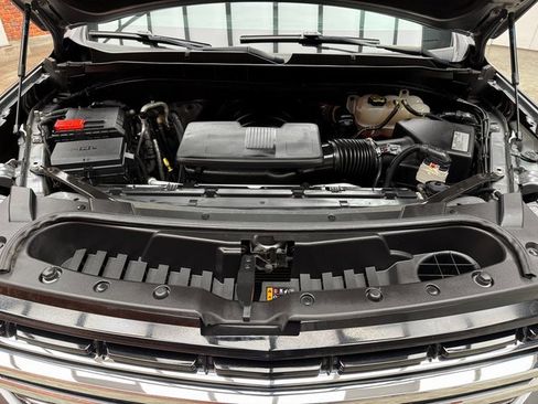 Used 2021 Chevrolet Suburban LT image 29