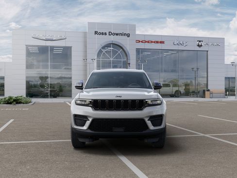 New 2025 Jeep Grand Cherokee Altitude image 6