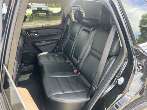 Certified 2021 Nissan Rogue SL w/ Premium Package FWD image 17