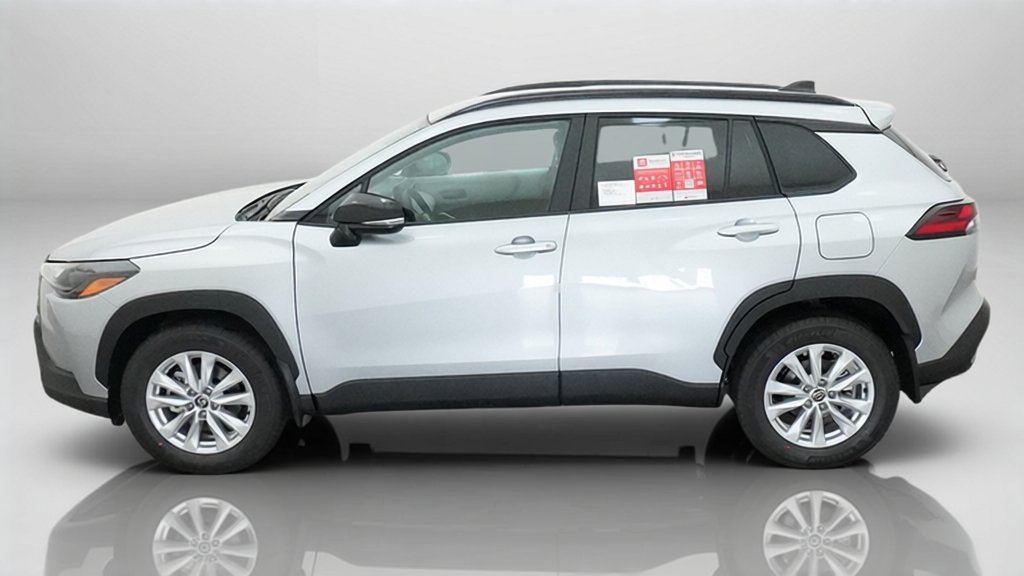 New 2026 Toyota Corolla Cross LE FWD image 6