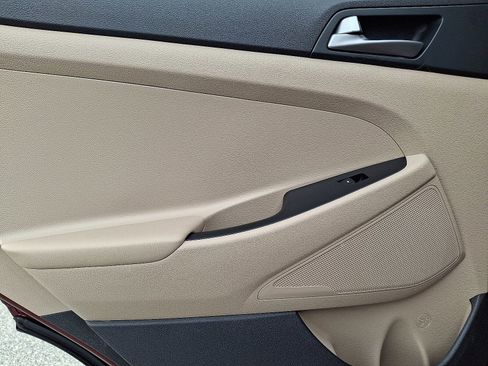 Used 2017 Hyundai Tucson SE image 12