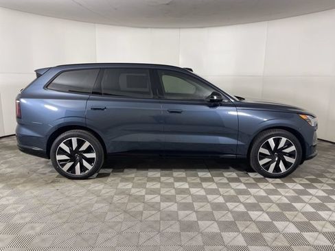 Used 2025 Volvo EX90 Ultra AWD/4WD image 11