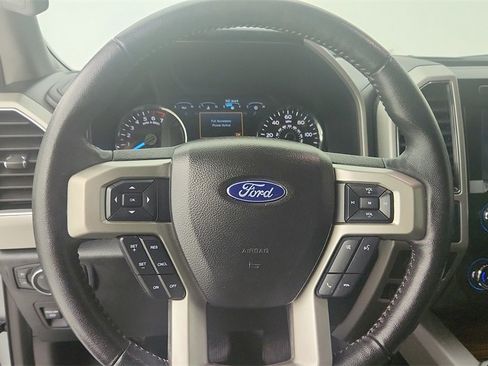 Used 2020 Ford F150 Lariat image 19