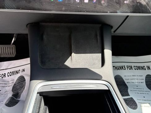 Used 2022 Tesla Model 3 Long Range AWD/4WD image 18