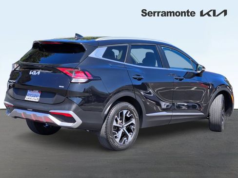 Used 2023 Kia Sportage EX AWD/4WD image 4