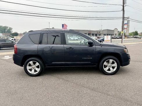 Used 2014 Jeep Compass Latitude AWD/4WD image 7