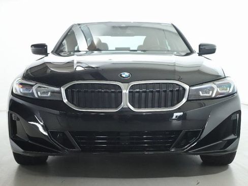 Used 2023 BMW 330i xDrive Sedan w/ Premium Package AWD/4WD image 6