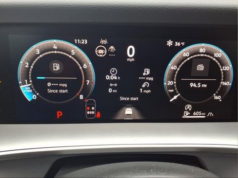 New 2026 Volkswagen Tiguan SE image 28