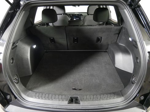 Used 2025 GMC Terrain Elevation image 18