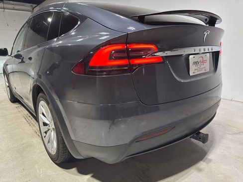 Used 2019 Tesla Model X Long Range image 11