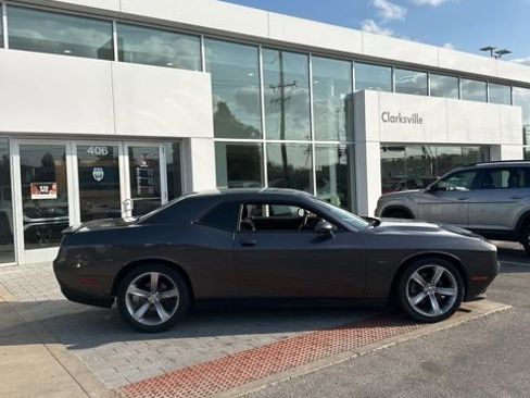 Used 2016 Dodge Challenger R/T image 6