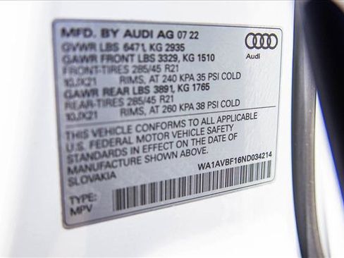 Used 2022 Audi Q8 Premium AWD/4WD image 28