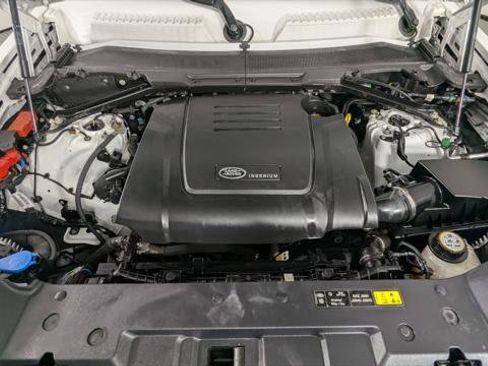 Used 2020 Land Rover Defender 110 S image 34