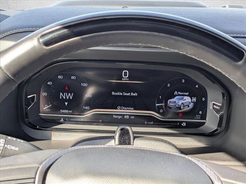 Used 2024 GMC Yukon XL Denali Ultimate image 11