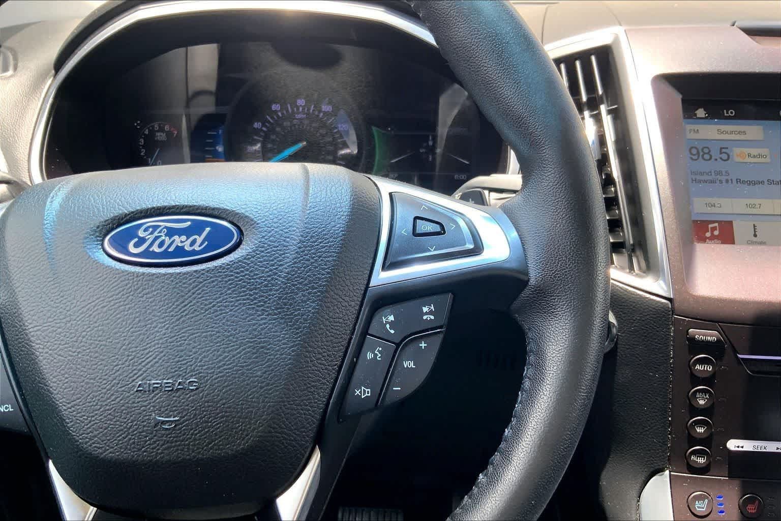 Used 2018 Ford Edge Titanium w/ Equipment Group 301A FWD image 25
