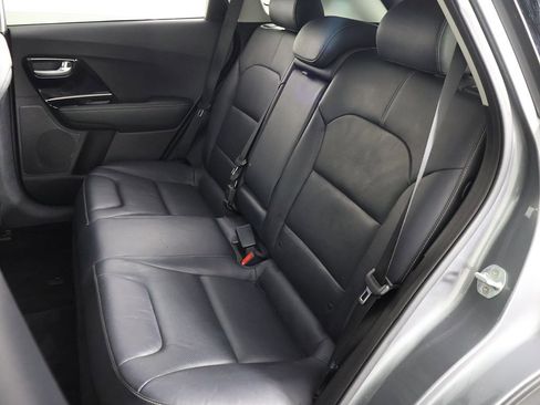 Used 2018 Kia Niro Touring image 33