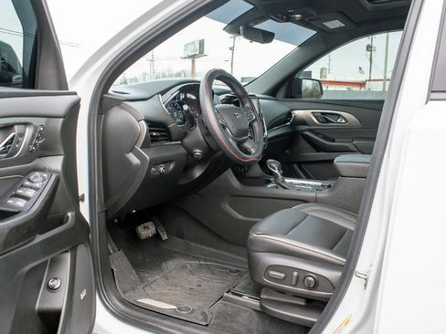 Used 2023 Chevrolet Traverse Premier w/ Redline Edition image 29
