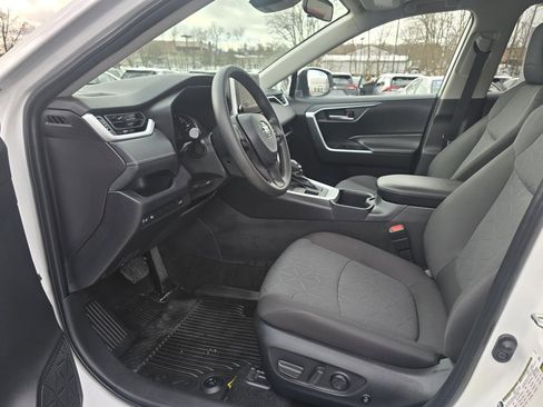 Certified 2025 Toyota RAV4 XLE image 15