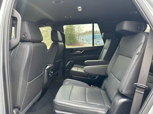 Certified 2025 GMC Yukon Denali AWD/4WD image 44