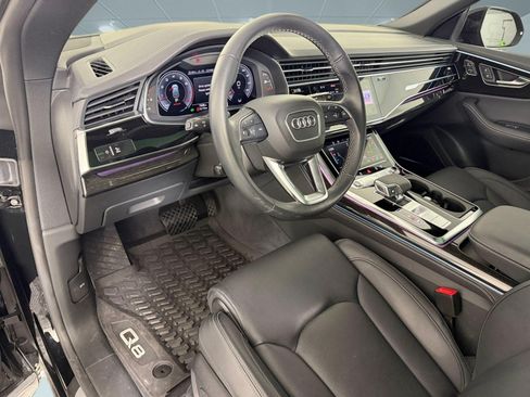 Used 2025 Audi Q8 Prestige w/ Prestige Package AWD/4WD image 4