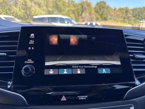 Used 2024 Honda Passport TrailSport image 23