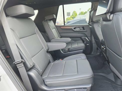 New 2025 GMC Yukon Denali w/ Denali Reserve Package image 21