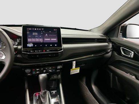 New 2026 Jeep Compass Limited image 24