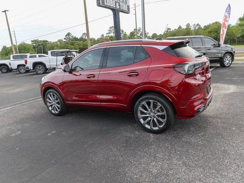 Used 2024 Buick Encore GX Avenir w/ Avenir Technology Package FWD image 6