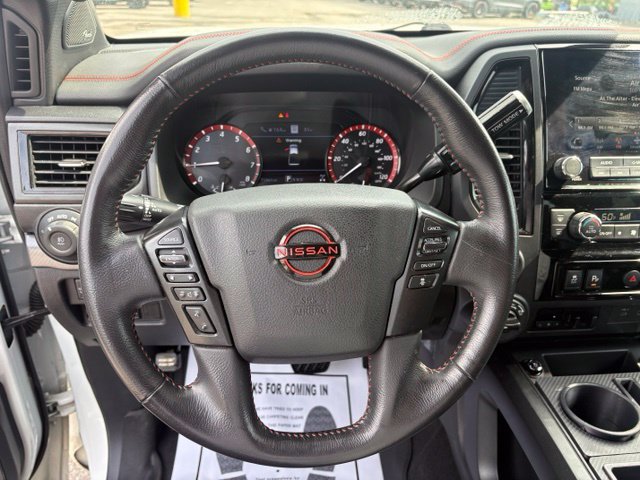 Used 2023 Nissan Titan PRO-4X w/ Pro-4x Convenience Package AWD/4WD image 15